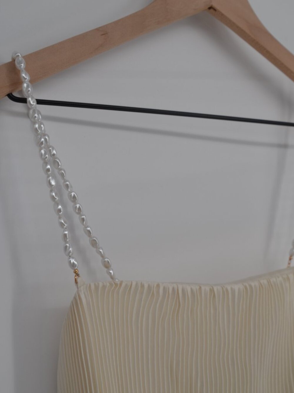 Abercrombie & Fitch The A&F Giselle Faux Pearl Pleated Mini Dress White S - Picture 4 of 8